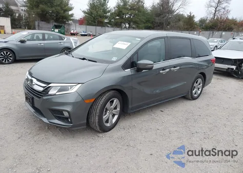 2018 Honda Odyssey Ex z USA, uszkodzony, nr VIN 5FNRL6H53JB055854